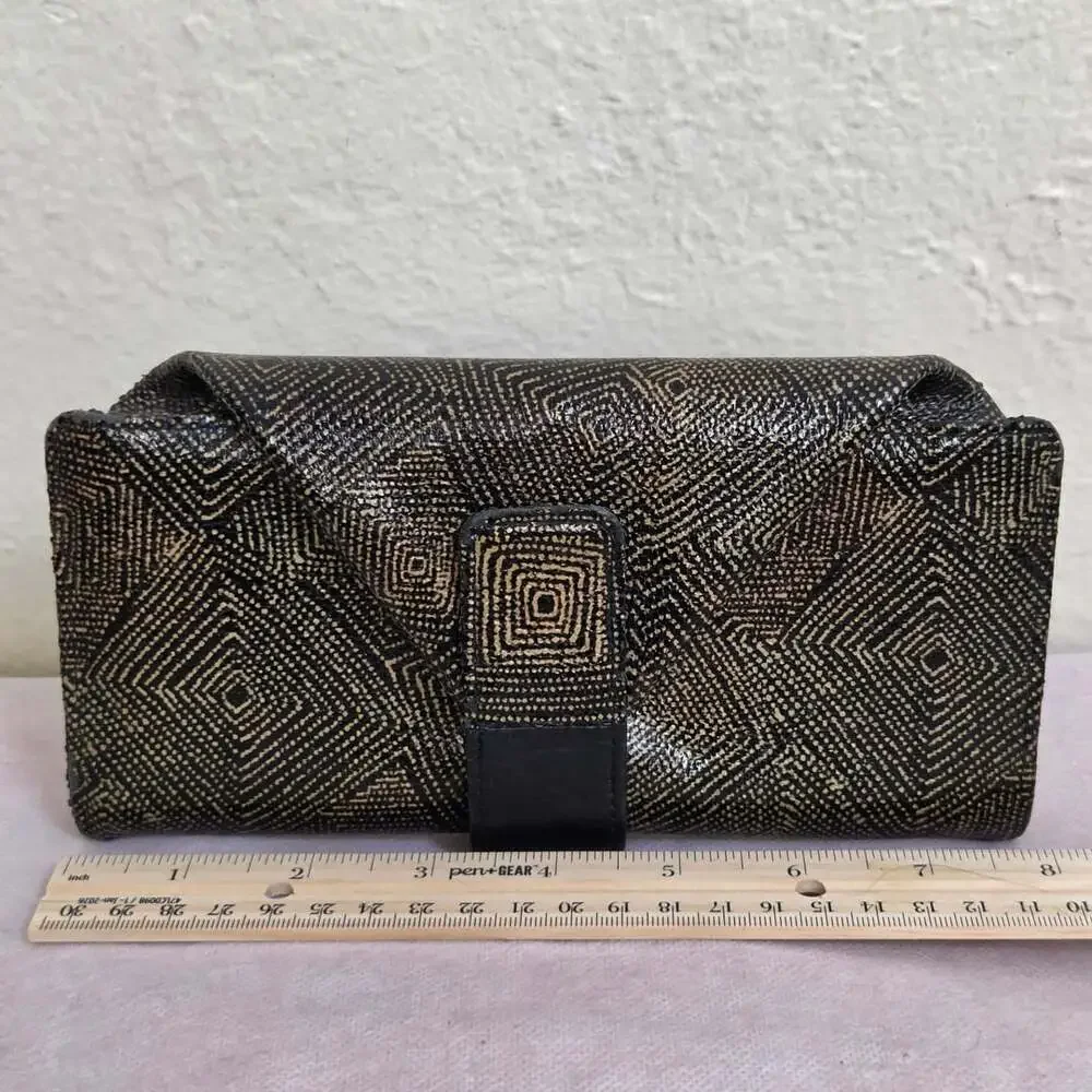 Hiroko Hayashi Black and Gold Geometric Genuine Leather Wallet Clutch